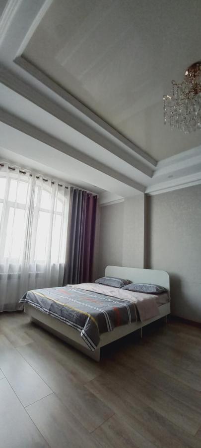 879 Apartment In Бишкек Екстериор снимка